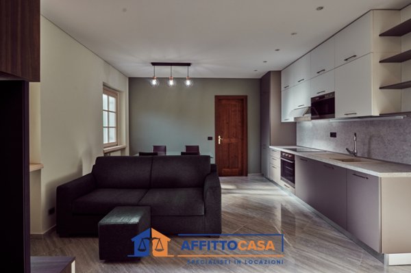 casa indipendente in affitto a Moncalieri