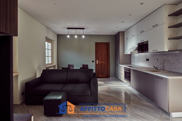 casa indipendente in affitto a Moncalieri