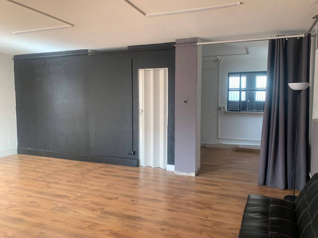 locale commerciale in affitto a Moncalieri