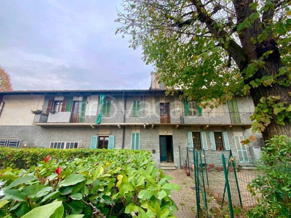 appartamento in affitto a Moncalieri in zona Barauda