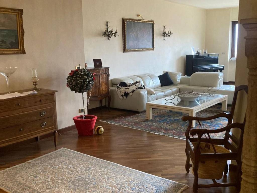 appartamento in affitto a Moncalieri in zona Boccia d'Oro