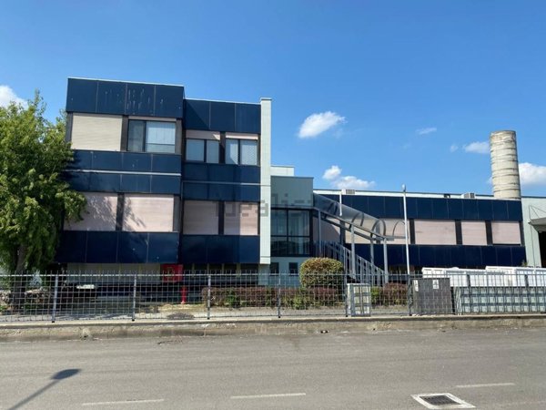 ufficio in affitto a Moncalieri in zona Carpice