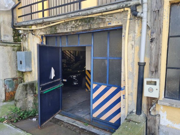 locale commerciale in affitto a Moncalieri