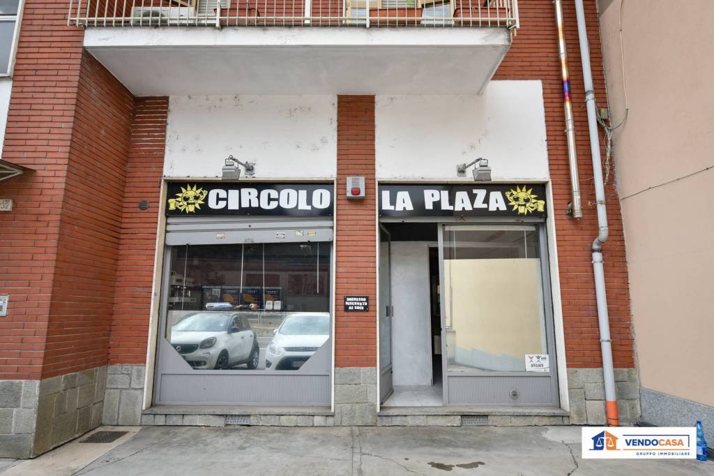 negozio in affitto a Moncalieri