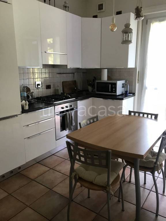 appartamento in affitto a Moncalieri in zona Revigliasco