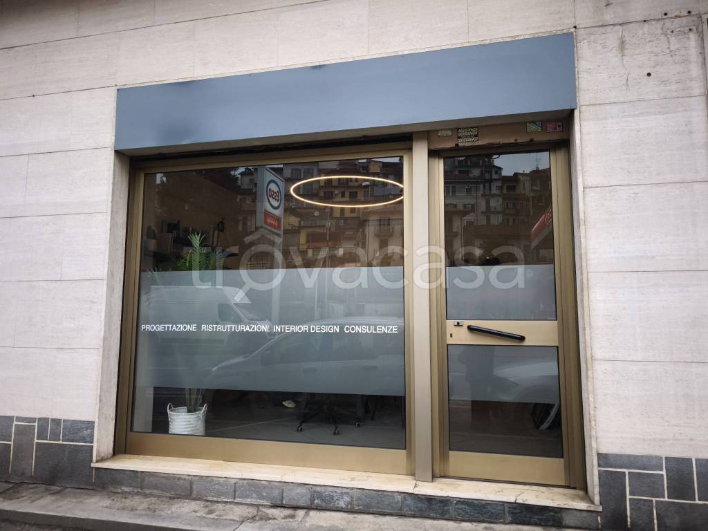 negozio in affitto a Moncalieri