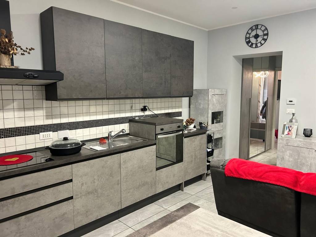 appartamento in affitto a Moncalieri in zona Borgo San Pietro