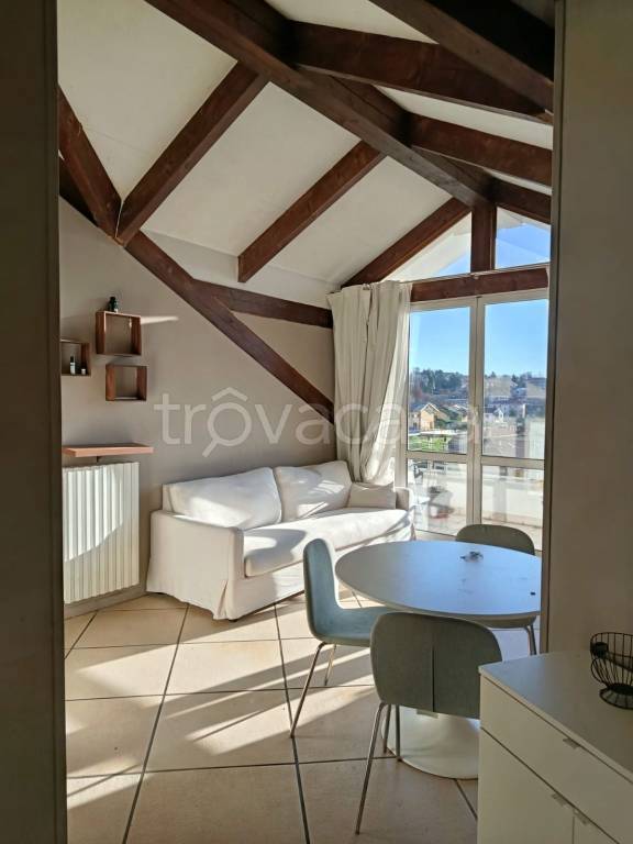 appartamento in affitto a Moncalieri in zona Testona