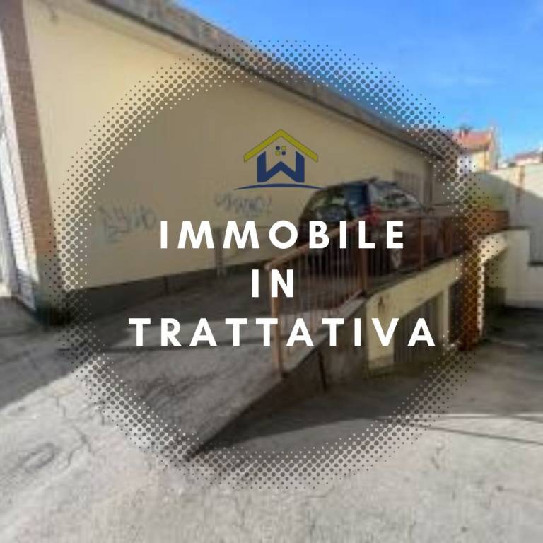 locale commerciale in affitto a Moncalieri