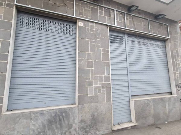 negozio in affitto a Moncalieri in zona Testona