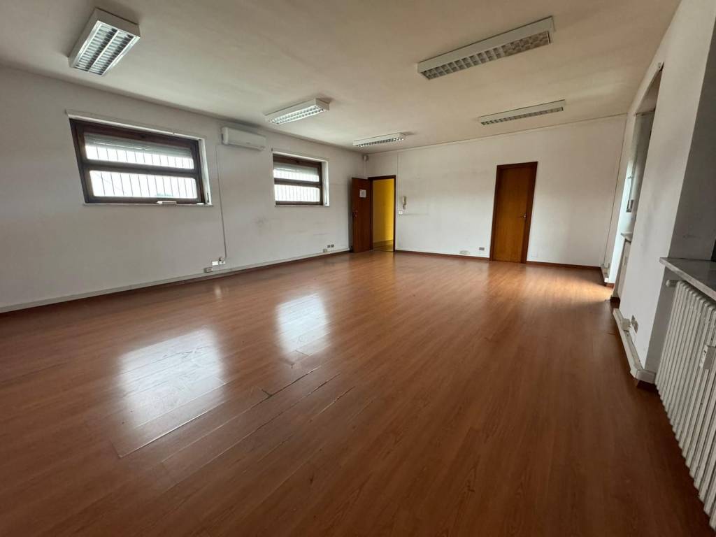 ufficio in affitto a Moncalieri