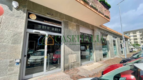 locale commerciale in affitto a Moncalieri