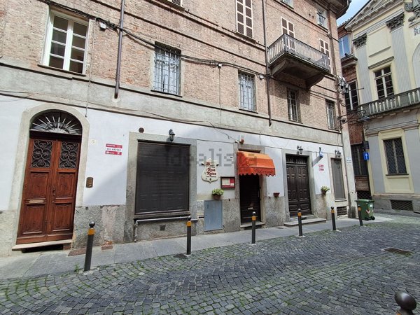 locale commerciale in affitto a Moncalieri
