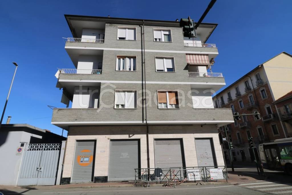 appartamento in affitto a Moncalieri in zona Borgo San Pietro