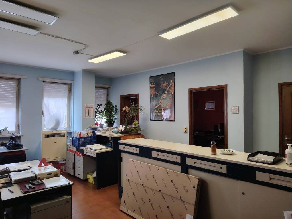 ufficio in affitto a Moncalieri in zona Testona