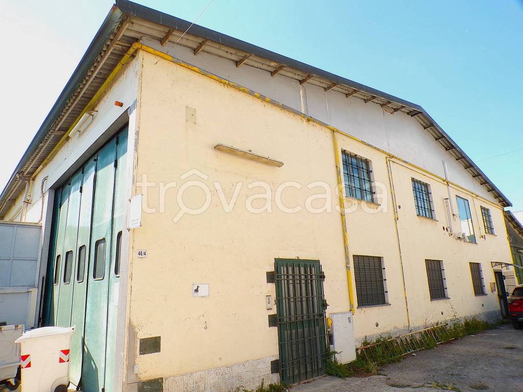 locale commerciale in affitto a Moncalieri