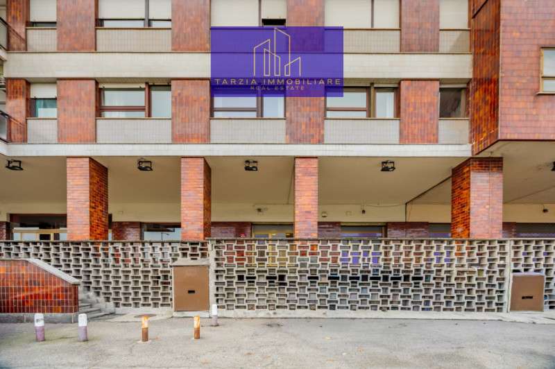 locale commerciale in affitto a Moncalieri in zona Borgo San Pietro