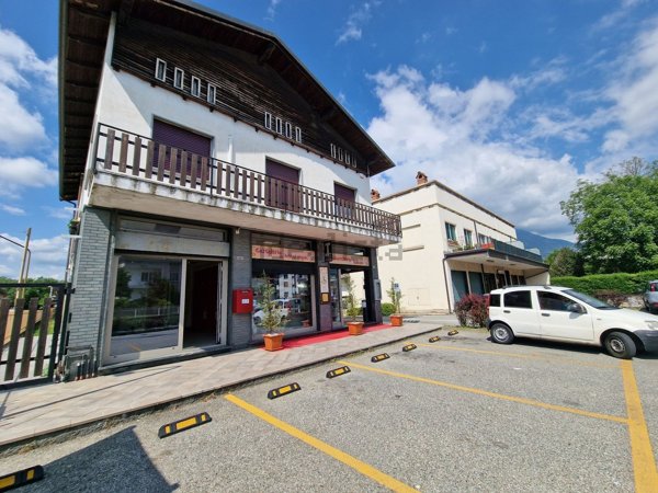 locale commerciale in affitto a Montalto Dora