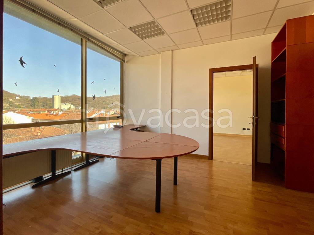 ufficio in affitto a Montalto Dora