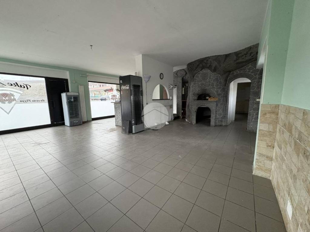 negozio in affitto a Montalto Dora