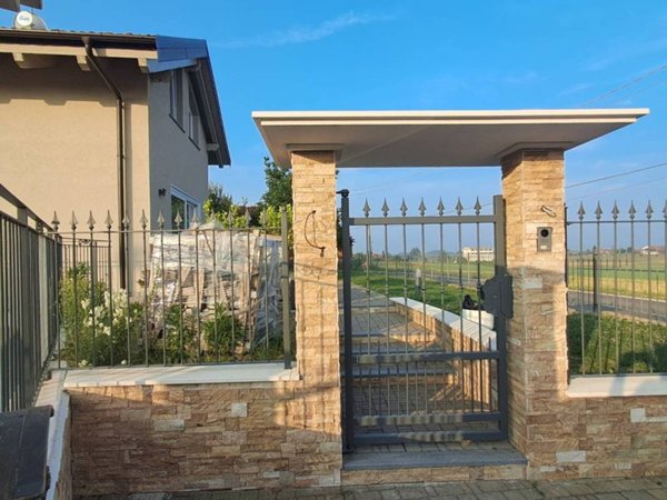 casa indipendente in affitto a Moriondo Torinese