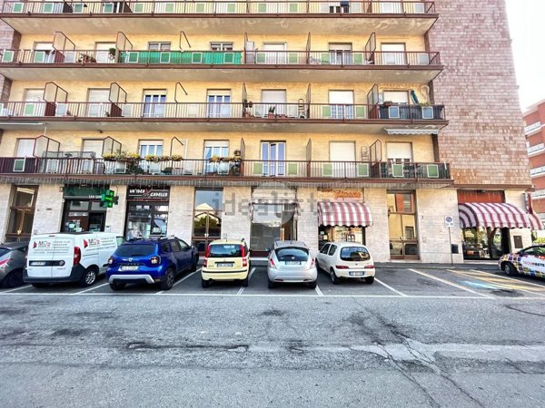 locale commerciale in affitto a Nichelino