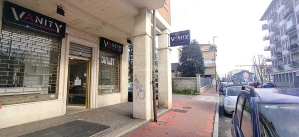 locale commerciale in affitto a Nichelino