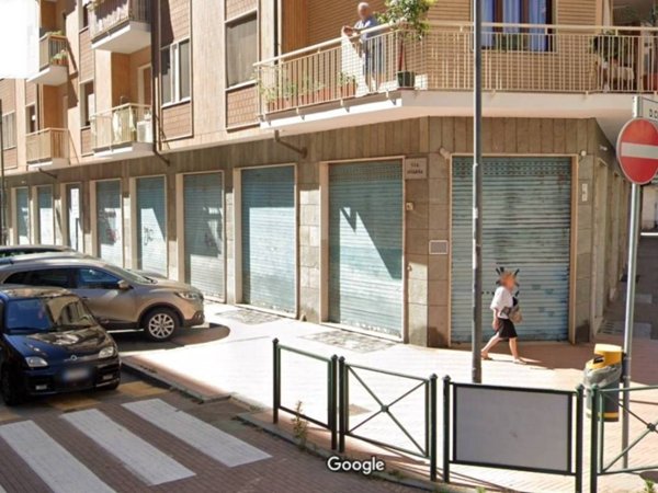 negozio in affitto a Nichelino