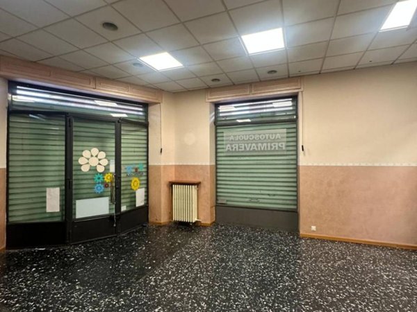 negozio in affitto a Nichelino