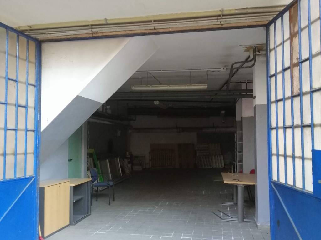 locale commerciale in affitto a Nichelino
