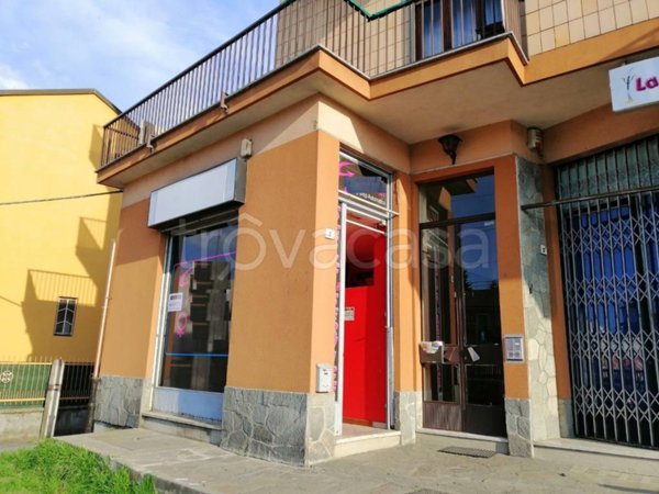 negozio in affitto a Nichelino