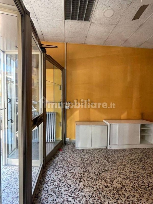locale commerciale in affitto a Nichelino