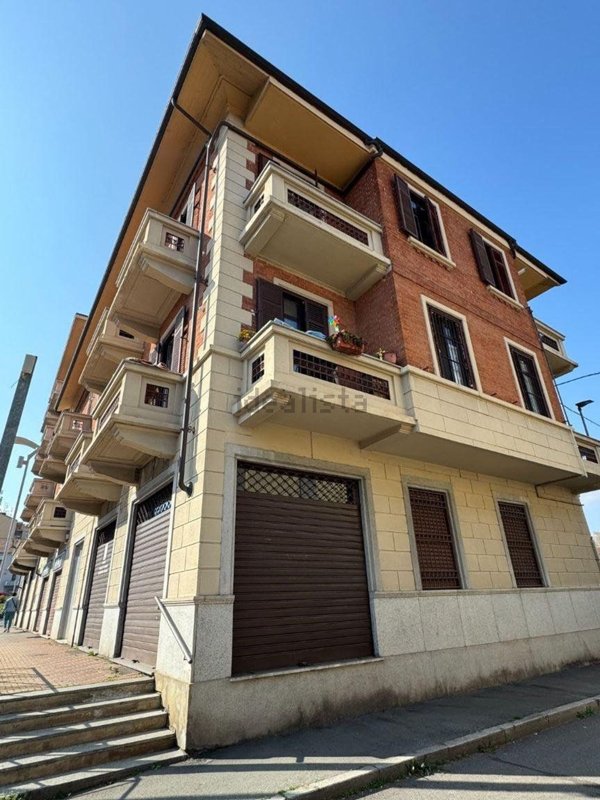 locale commerciale in affitto a Nichelino