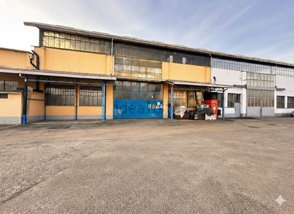 capannone in affitto a Nichelino