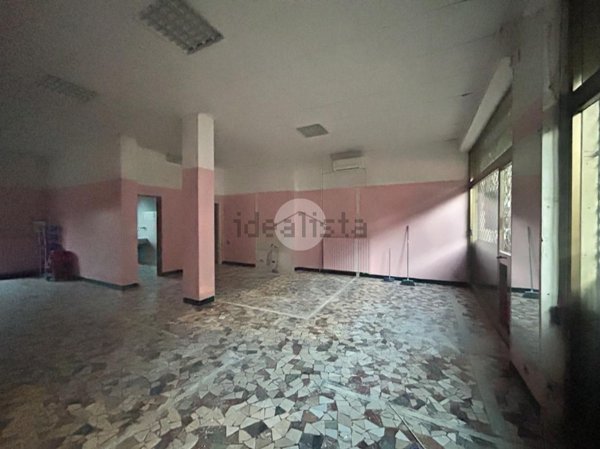 locale commerciale in affitto a Nichelino in zona Crociera