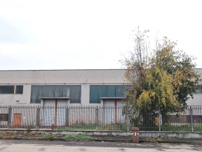 capannone in affitto a Nichelino