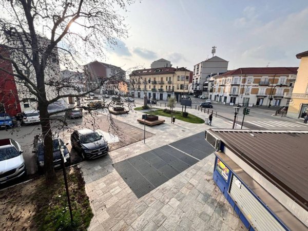 negozio in affitto a Nichelino