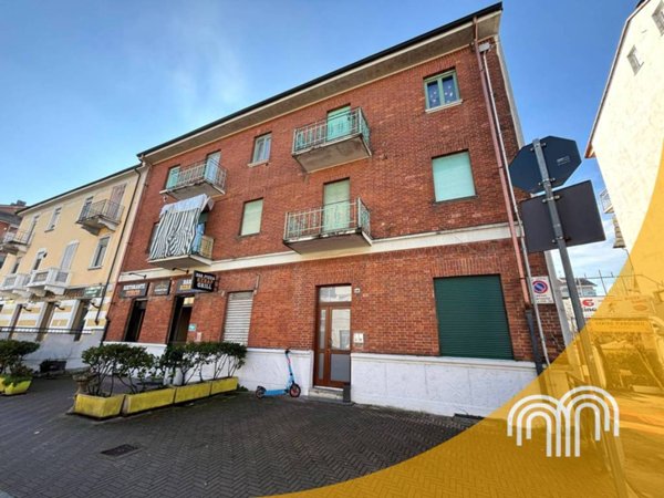 negozio in affitto a Nichelino