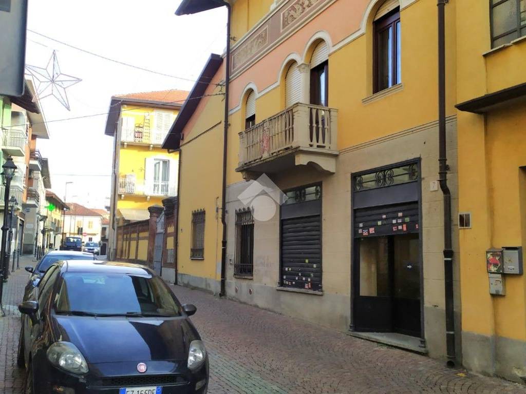 negozio in affitto a Nole