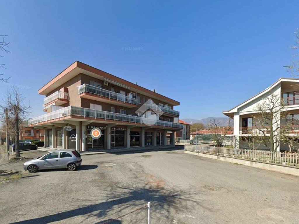 negozio in affitto a Nole