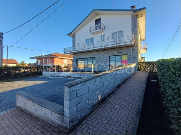 negozio in affitto a Nole