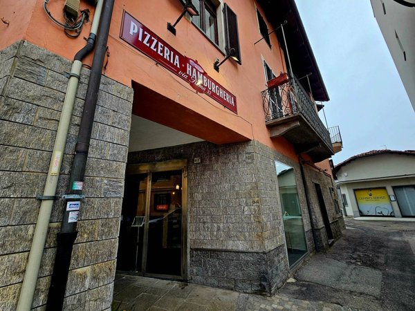 negozio in affitto a None
