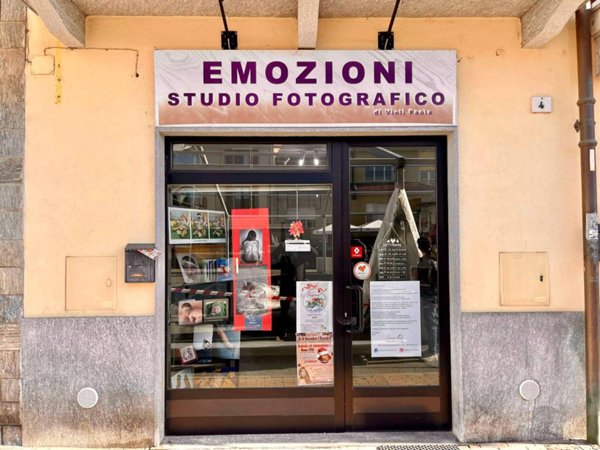 negozio in affitto a None