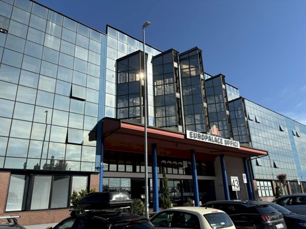 ufficio in affitto ad Orbassano