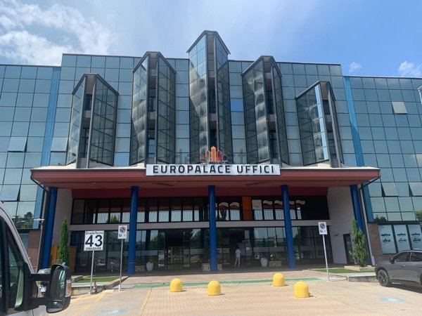 ufficio in affitto ad Orbassano