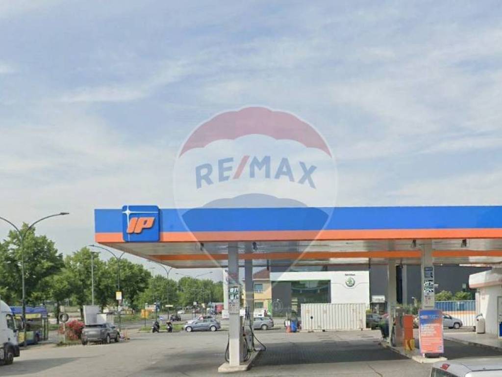 negozio in affitto ad Orbassano
