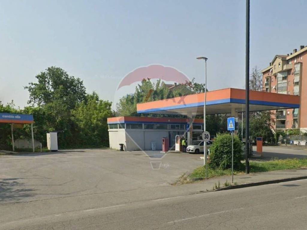 negozio in affitto ad Orbassano
