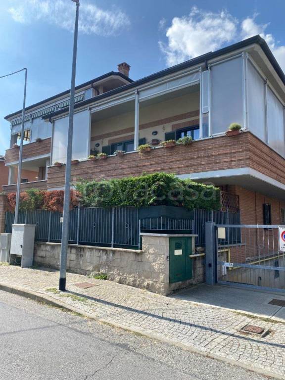 appartamento in affitto ad Orbassano