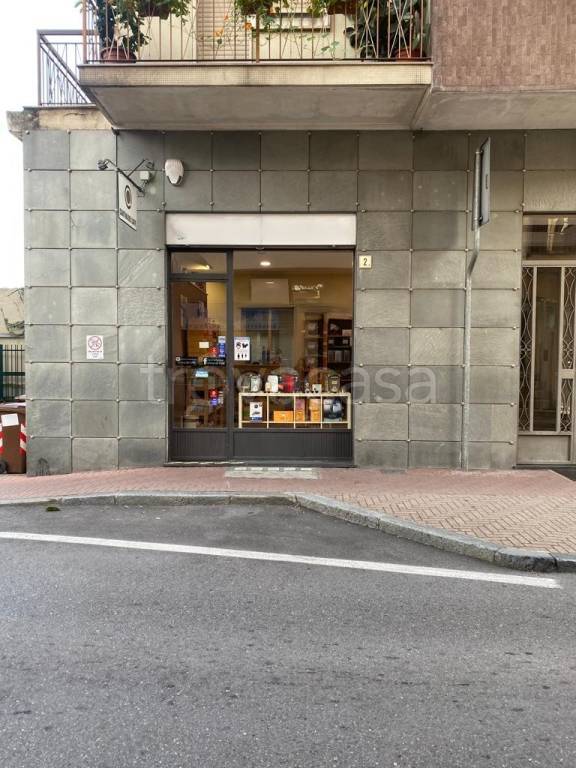 negozio in affitto ad Orbassano