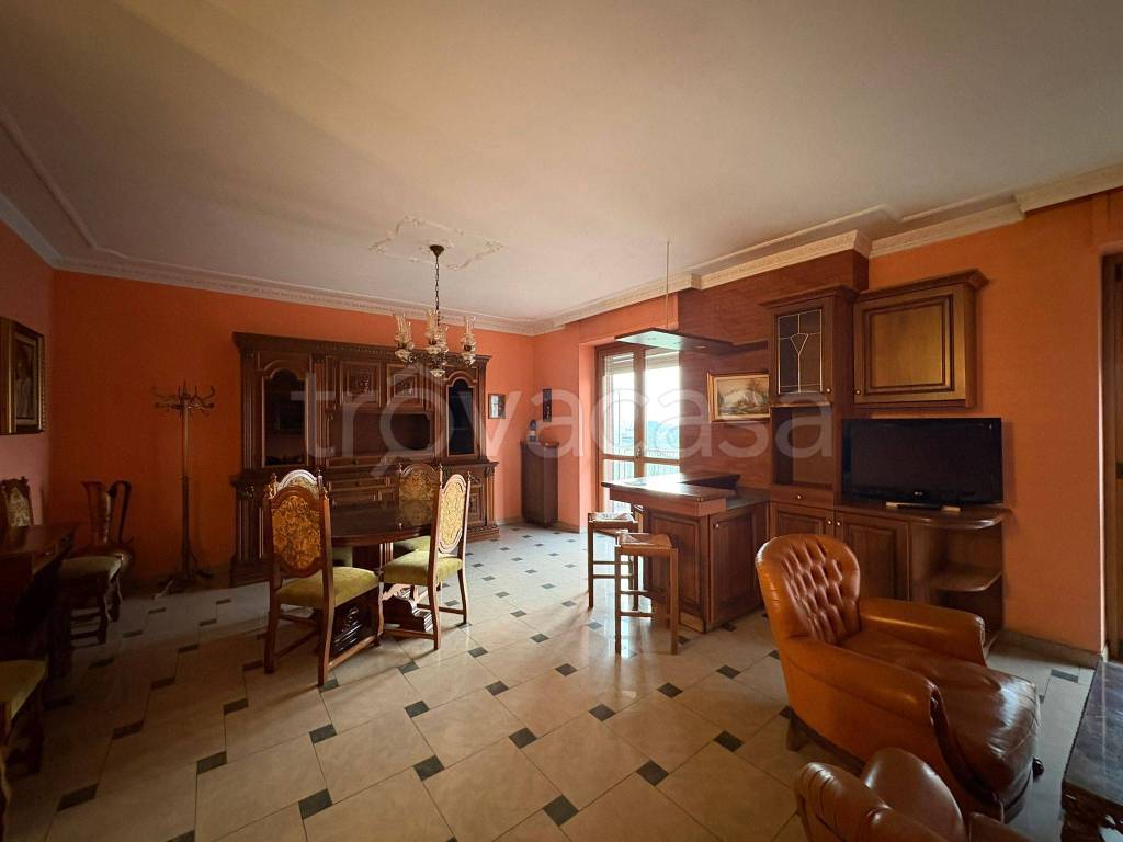 appartamento in affitto ad Orbassano